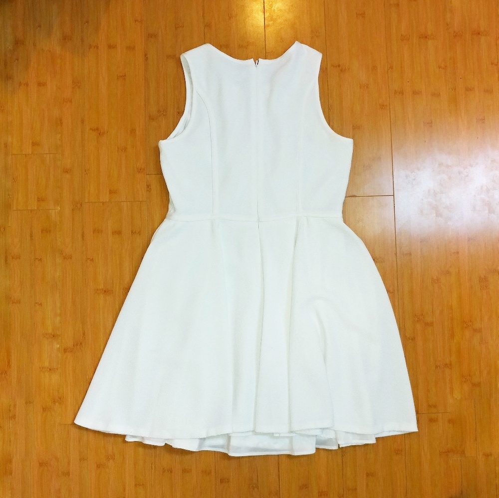 Black Halo white dress