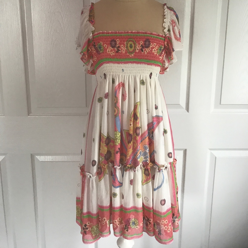 Spring dress - Picture 2 of 4