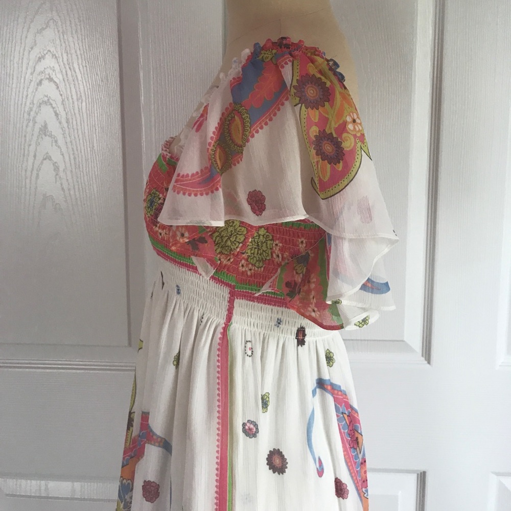 Spring dress - Picture 3 of 4