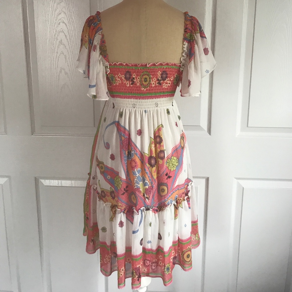 Spring dress - Picture 4 of 4
