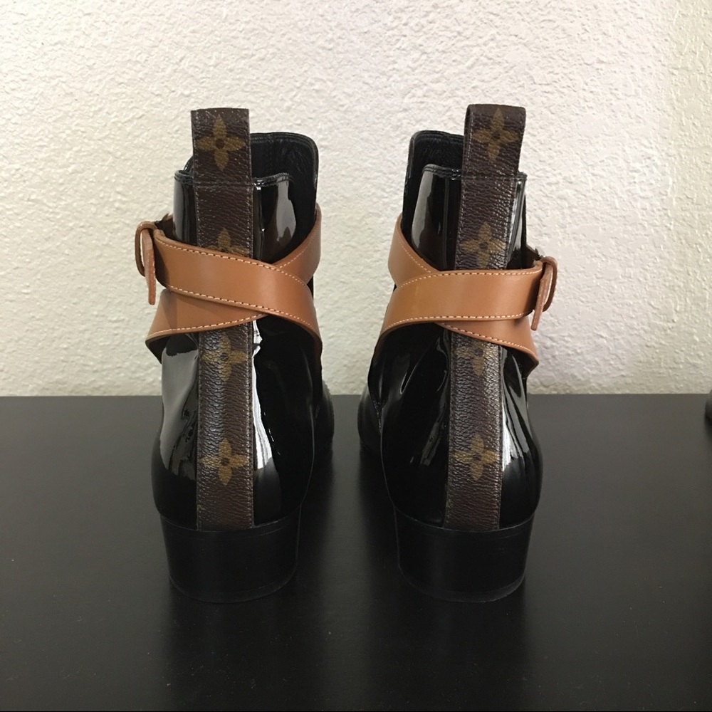 Louis Vuitton BRAND NEW boots size 8 with box