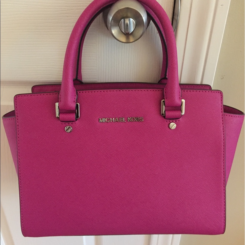 Michael Kors leather bag