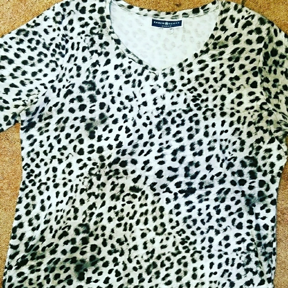 Hot Karen Scott shirt