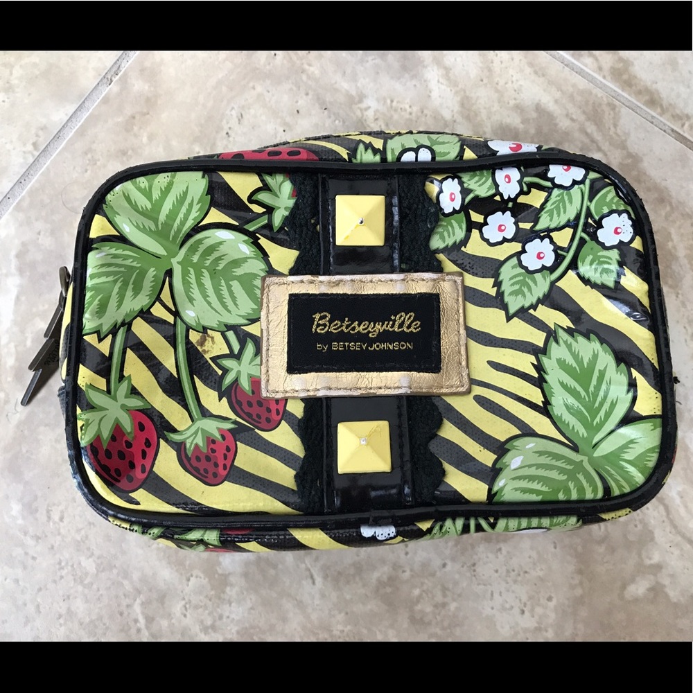 Betseyville make up bag