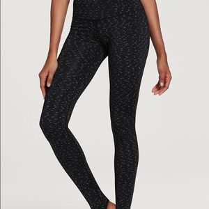 (XS) Black and white printed VSX knockout tight