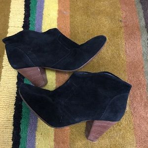 Steven by Steve Madden Suede boots