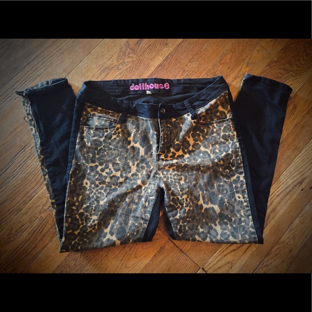 Leopard print skinny jeans