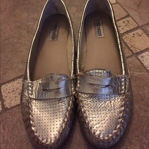 Steve Madden gold loafers