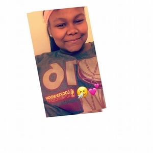 Meet your Posher, Leeanna