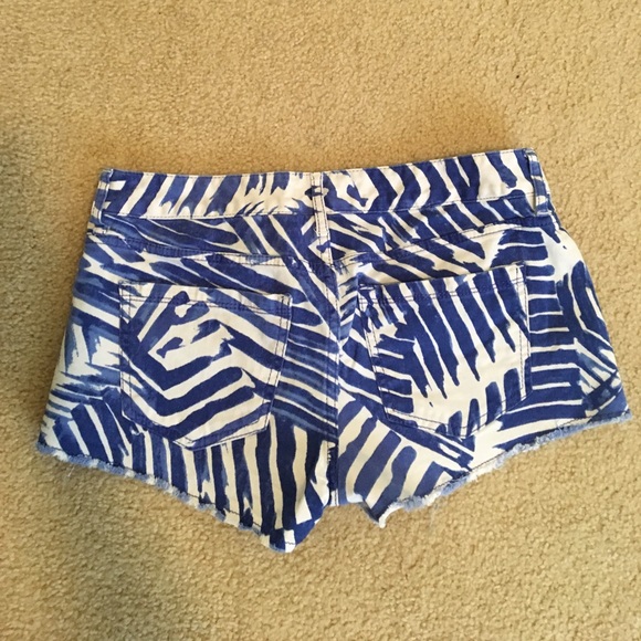 Express Shorts! - Picture 2 of 3