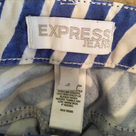 Express Shorts! - Picture 3 of 3