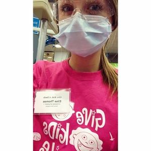 Meet your Posher, Elise