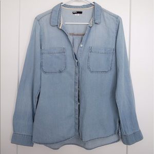 Like-new BDG chambray shirt