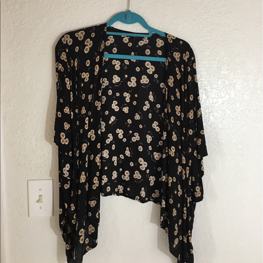 Brandy Melville Floral Kimono