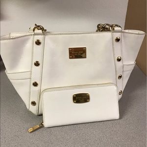 Michael Kors purse.        Sold