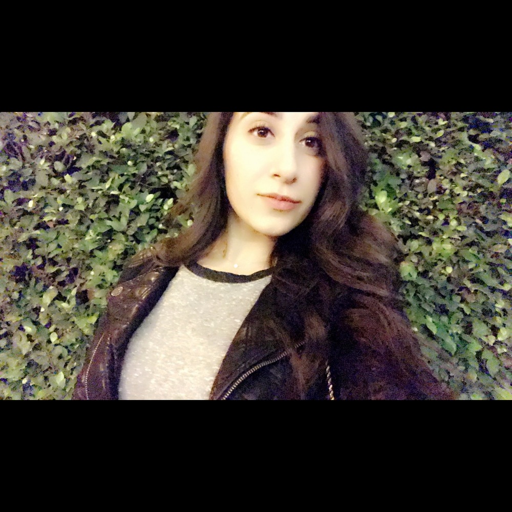 Meet your Posher, Azita