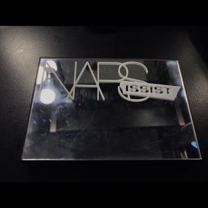 Nars-Issist l'amour toujours eyeshadow palette