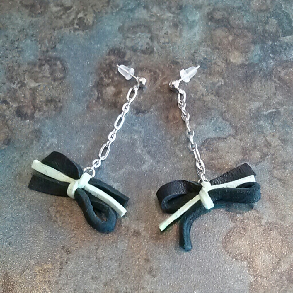 Leather Bow Dangle Diffuser Earrings