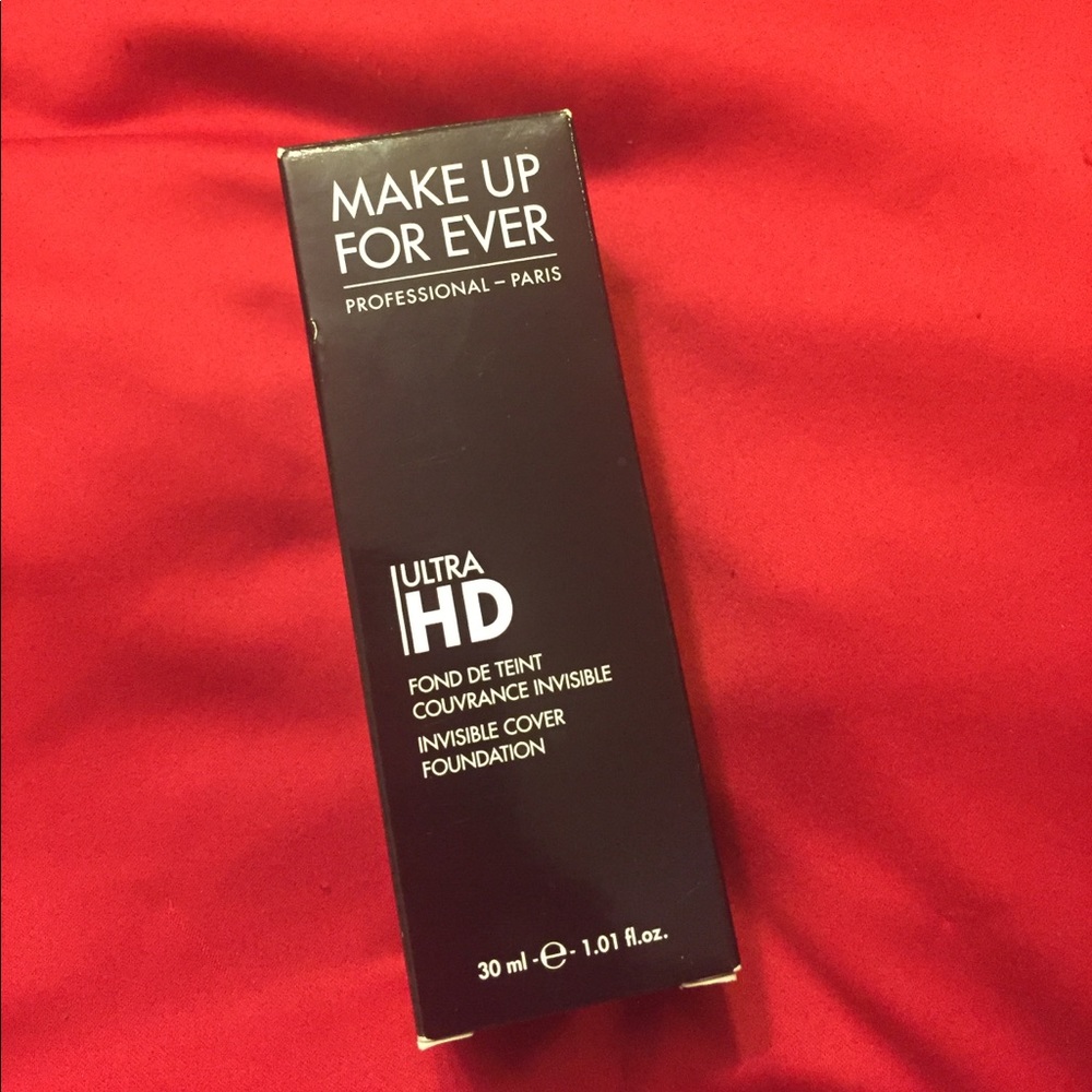 Makeup Forever Ultra HD foundation!