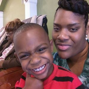 Meet your Posher, Stephanie