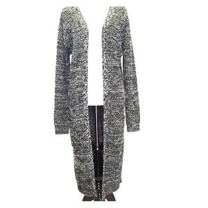 Long sweater duster/coat with pockets
