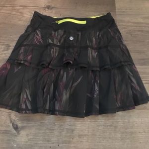 Lululemon skirt sz 2TALL