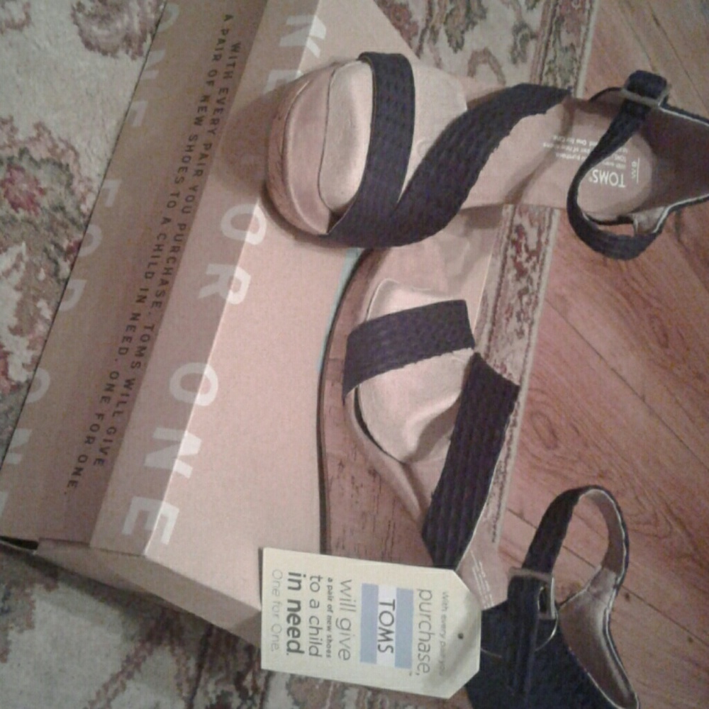 Black textile with cork wedge
