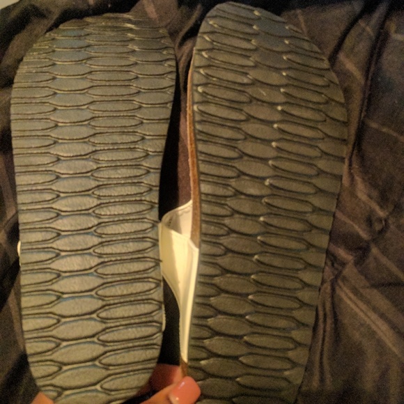 Scandals - Picture 2 of 2