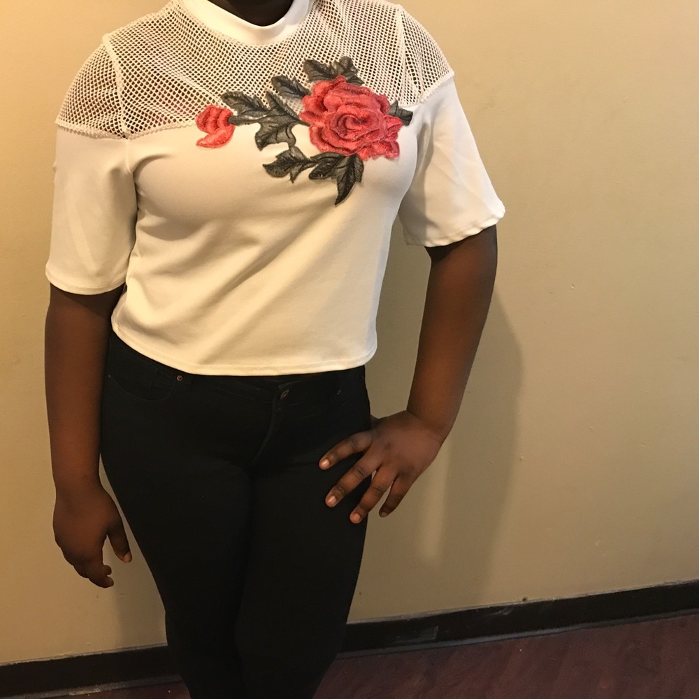 Rose Catcher White Tee
