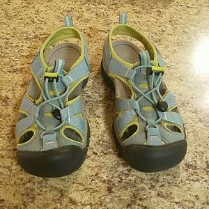KEEN Woman's Newport H2
