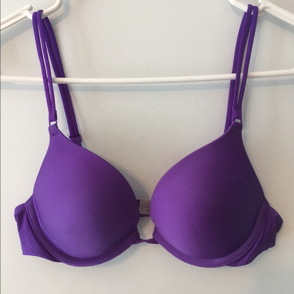 MAKE AN OFFER Victoria Secret purple bra