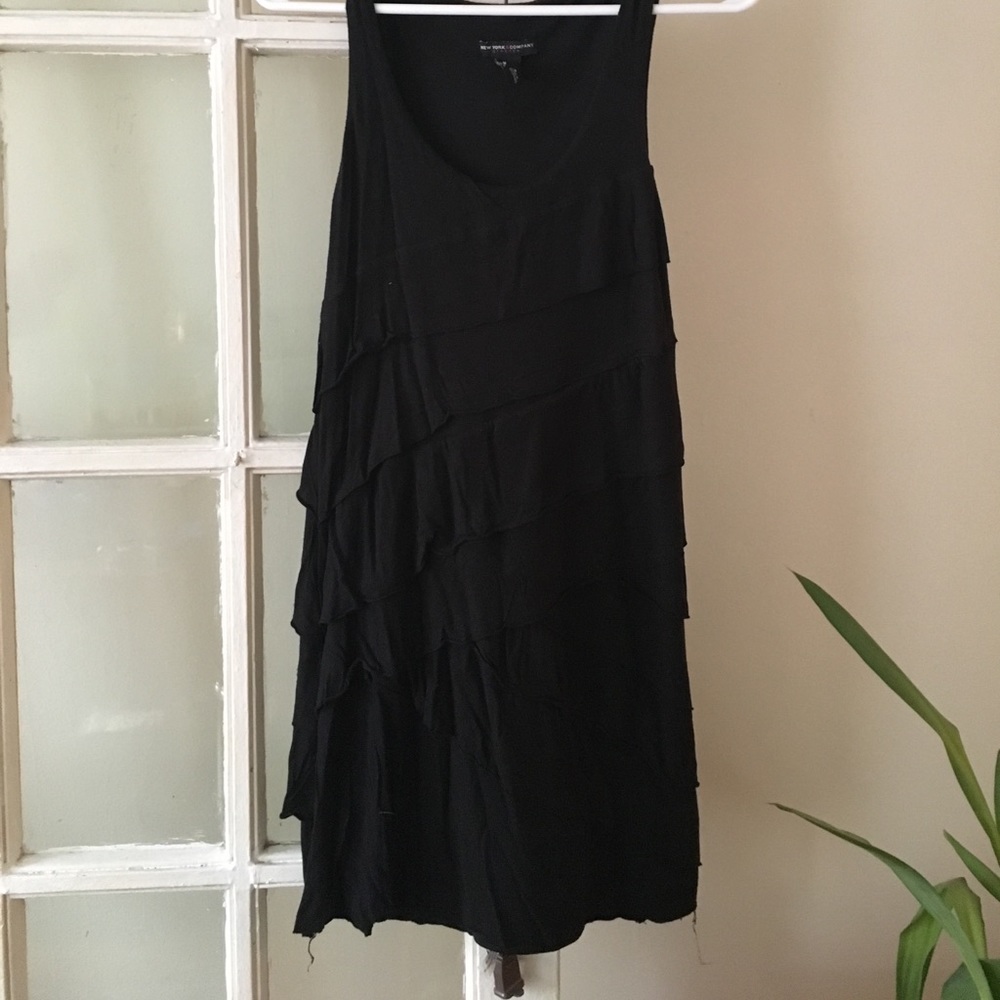 Ruffle mini dress 👗