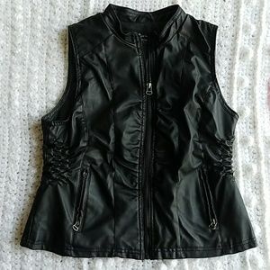 Paper Tee Faux Leather Vest Black Large