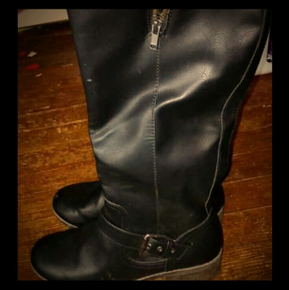 Black Leather Boots