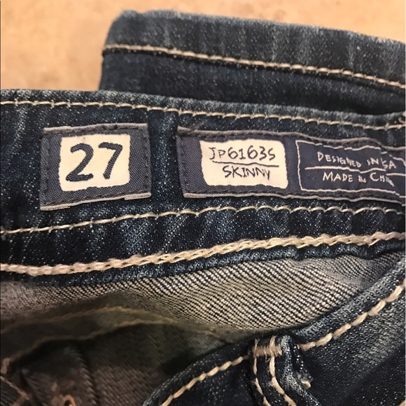 Miss Me Skinny Jeans - Picture 4 of 4