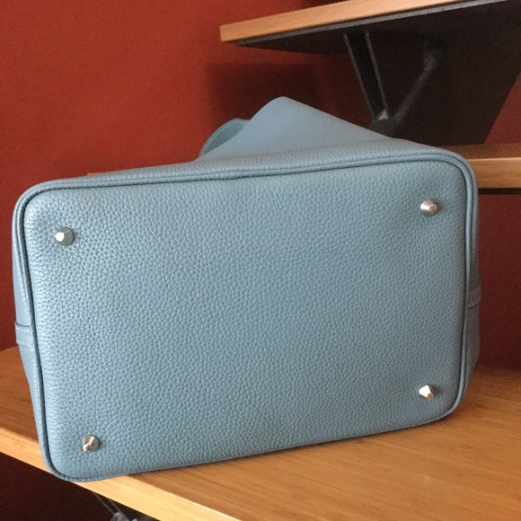 🎉🎉SOLD🎉🎉. Leather Picotin Handbag - Picture 3 of 4