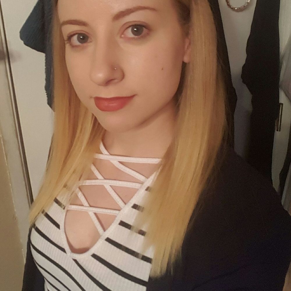 Meet your Posher, Leah