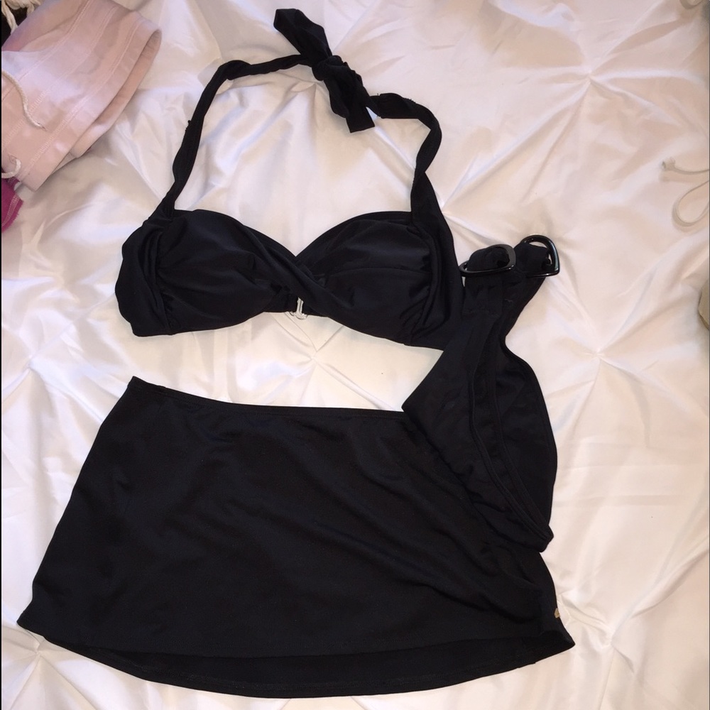 Black bikini w/ skirt