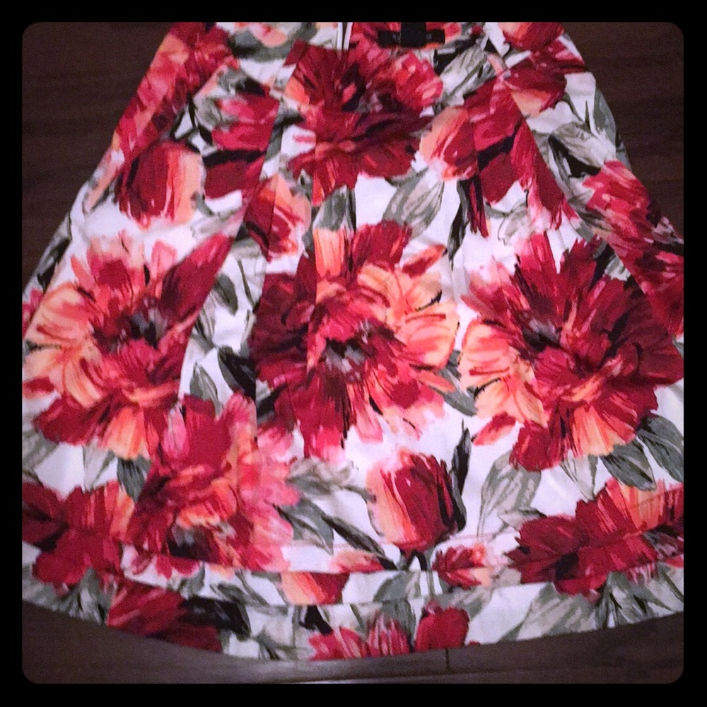 White House black market skirt