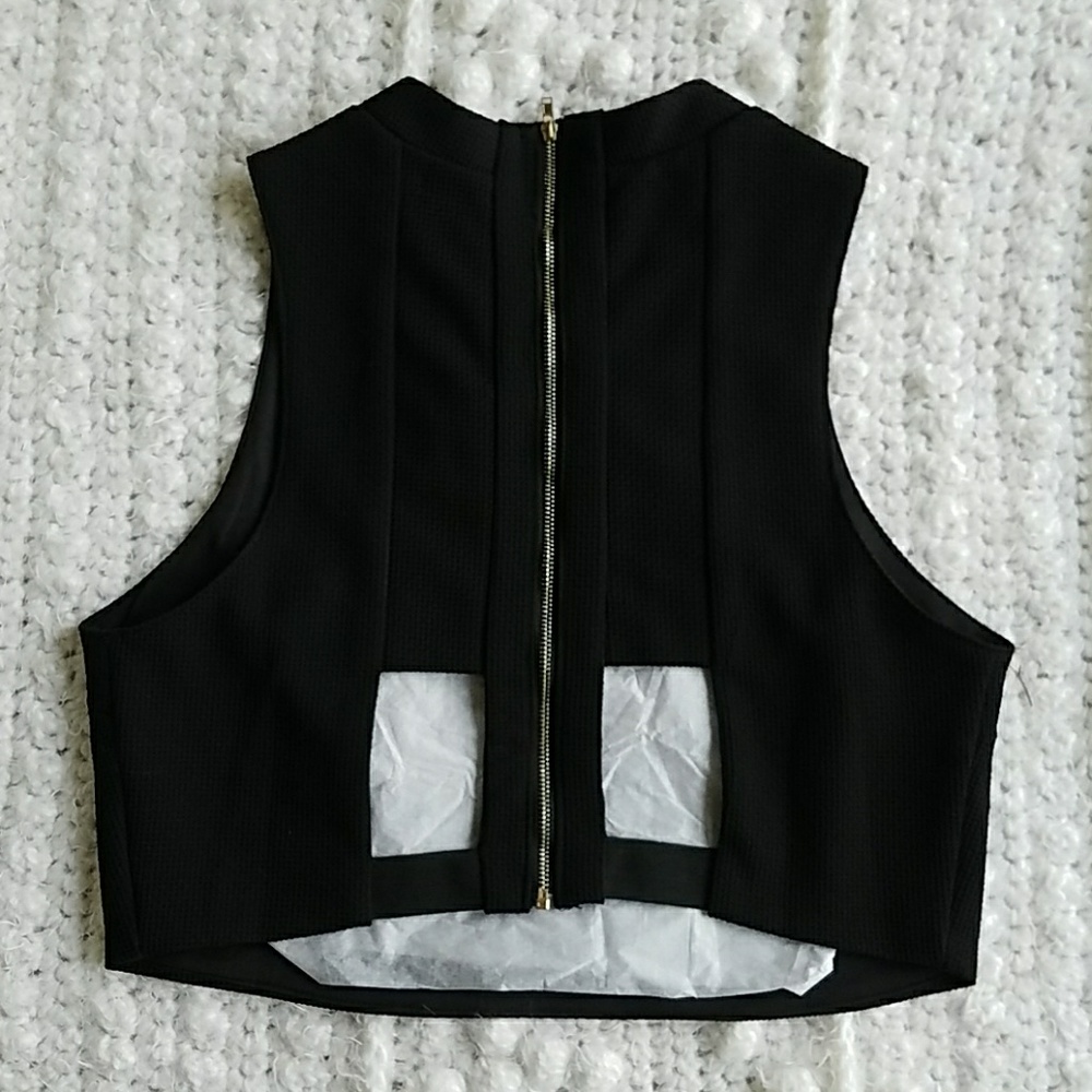 New She and sky crop top cut outs black