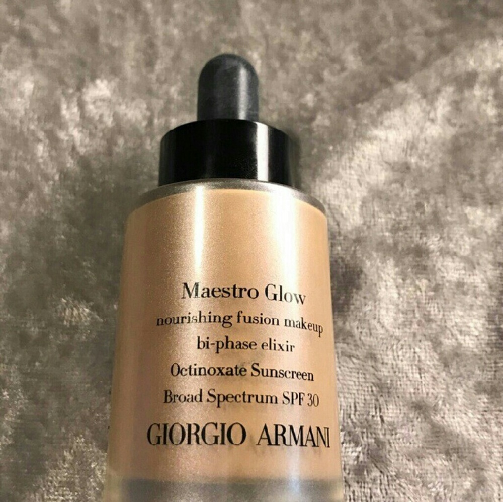 Giorgio Armani Mistro FOUNDATION
