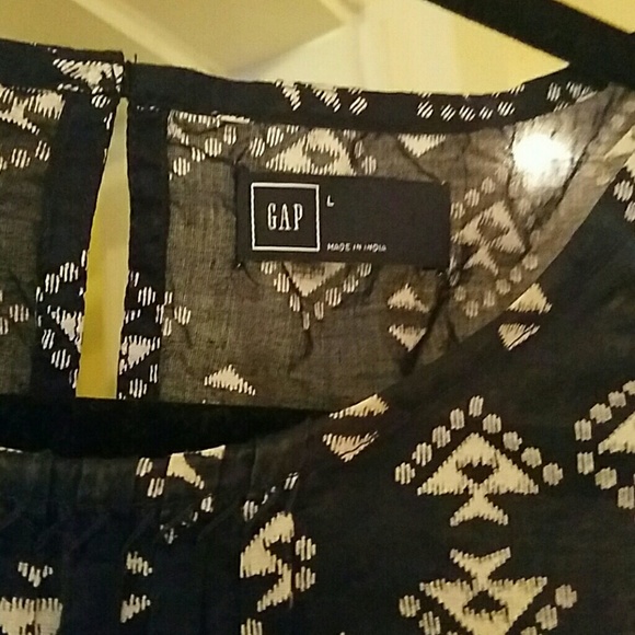 Gap navy blue tribal shirt - Picture 3 of 3