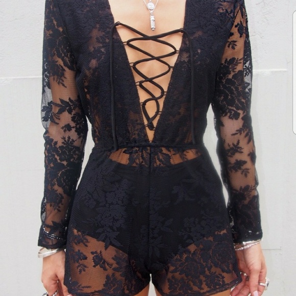 ***SOLD***Rat And Boa Lace Romper large New - Picture 6 of 6
