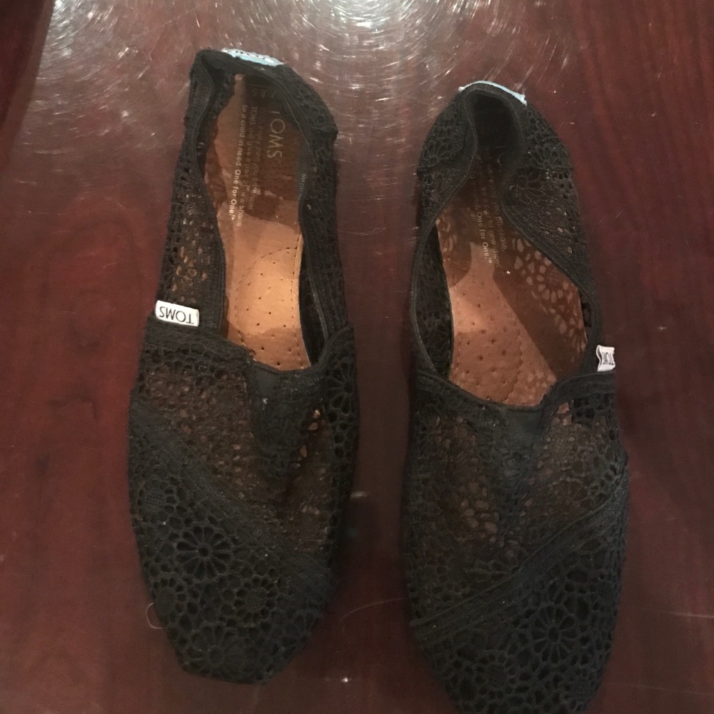 Black crocheted Toms