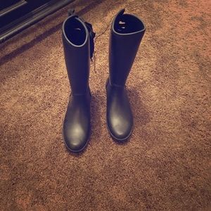 Target black rain boots size 8 ! Never worn !