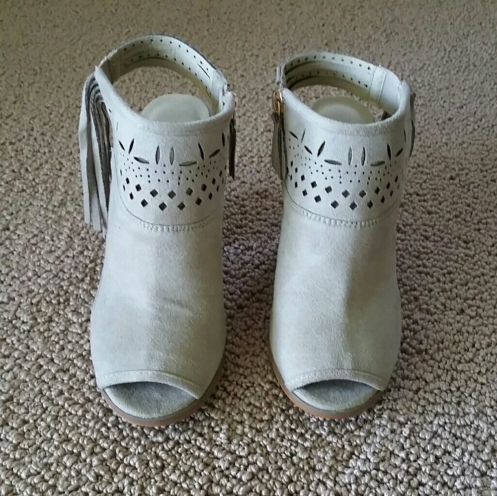 Cute open toe sandals