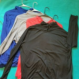 Lot of 4 long sleeve thin turtlenecks