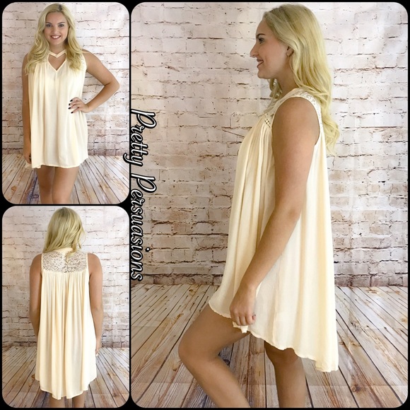 CLEARANCE‼️ Cream Flowy Keyhole Shift Dress Tunic - Picture 2 of 4