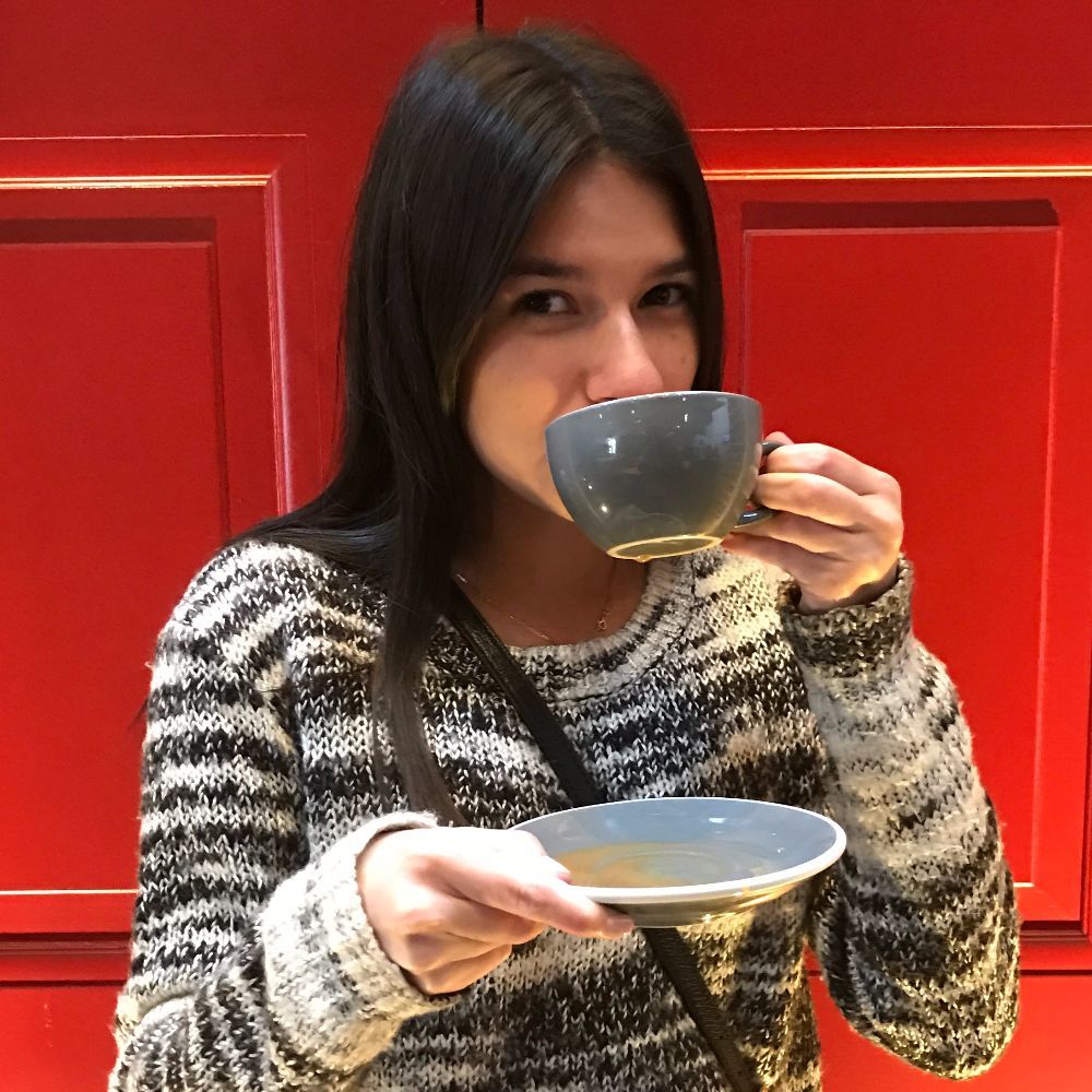 Meet your Posher, Victoria