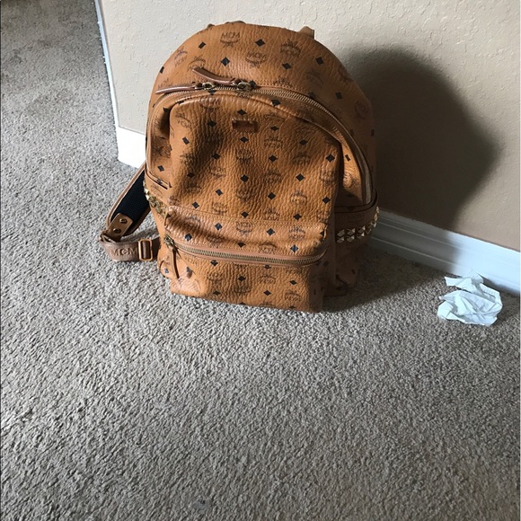Backpack - Picture 3 of 3